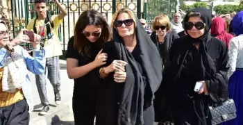 آخر صورة لوالدة الفنانة يسرا قبل وفاتها