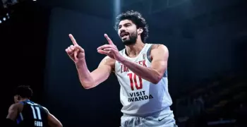 من هو أنس أسامة صاحب الأزمة بين الزمالك والاتحاد السكندري؟
