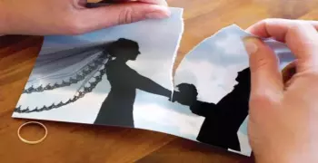 كسر ساق زوجته 3 مرات ويراقبها بالكاميرات.. دعوى خلع ضد سائق تاكسي