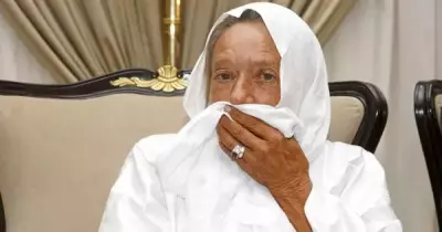 قصة الرهينة الفرنسية مريم التي فاجأت ماكرون بإسلامها واحتفى بها رواد السوشيال ميديا