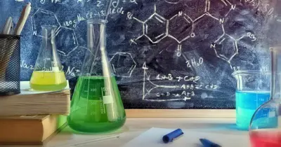 النماذج الاسترشادية 3 ثانوي 2026 في مادة الكيمياء.. معتمدة من موقع الوزارة