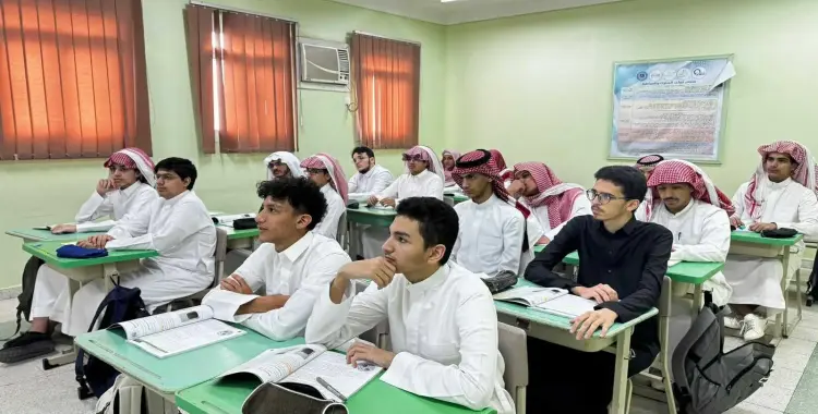 توجد معظم الحدود المتباعدة على امتداد قاع المحيط في حفر الانهدام. صواب خطأ