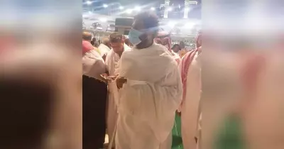 شاهد محمد صلاح يؤدي مناسك العمرة قبل الانضمام لمعسكر تدريبات ليفربول