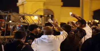قصة من صرخ «افتح بنموت» وابن النادي.. والإجابة غير المقنعة