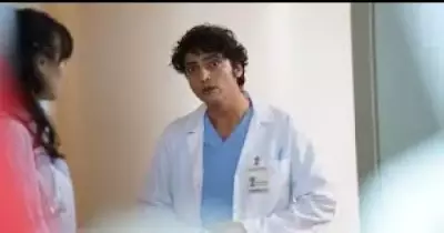 أحداث مسلسل الطبيب المعجزة الحلقة 50