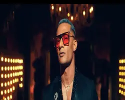 خليكم متابعين.. ترويج محمد رمضان لأغنيته الجديدة BsBs مع Lvbel C5 التركي (صور)