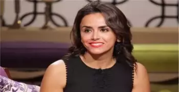 علا رشدي تنشر صورتها أثناء الصلاة بـ«البيجاما» وتثير غضب متابعيها