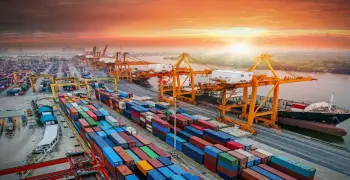 استحواذ موانئ أبو ظبي على حصة السعودية في الإسكندرية للحاويات بصفقة تتجاوز 13 مليار جنيه