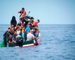 رحلة هجرة غير شرعية.. مصرع وإصابة 22 شخصا في حادث غرق مركب بالإسكندرية