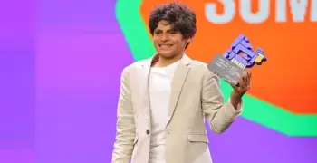 عمر شريف الطفل.. الصغير صاحب الموهبة الاستثنائية يشق طريقه بين الكبار