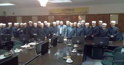 صور| رئيس جامعة الأزهر يستقبل وفدا من أئمة الصين