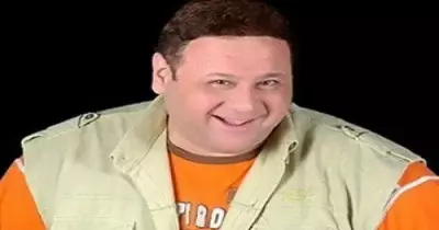 عمرو يسري يستغيث ويطلب العودة لمصر في رسالة باكية