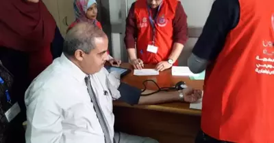 رئيس جامعة الأزهر يشارك في حملة «100 مليون صحة»