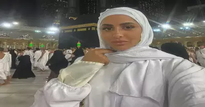 مارين الحيمر تعلن إسلامها بصورة أمام الكعبة بالفيديو والصور