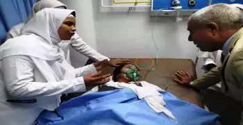 بعد اختناق عشرات الطالبات.. قرارات عاجلة من محافظ أسوان