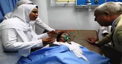 بعد اختناق عشرات الطالبات.. قرارات عاجلة من محافظ أسوان