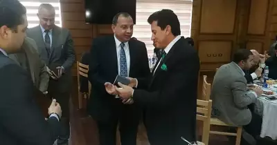 رئيس جامعة بني سويف يدعو وزير الشباب لحضور البطولة العربية للمبارزين الجامعيين