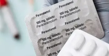 الدواء فيه سم قاتل.. تحذيرات هيئة الدواء من الباراسيتامول