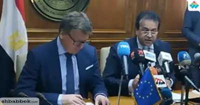 سفير الاتحاد الأوروبي يشجع الطلاب والباحثين المصريين على الهجرة الشرعية