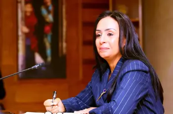 تريد الزواج.. فتاة تطالب فتاة وزيرة التضامن الاجتماعي بعريس