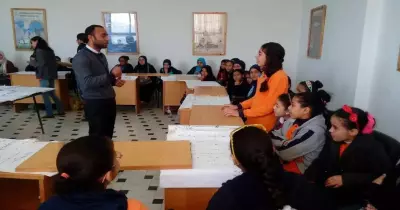 جامعة المنيا تدرب طلاب المدارس على الخزف والطين الأسواني