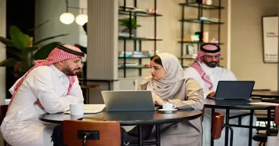 بعد قرار التوطين.. الحد الأدنى لراتب المبيعات والتسويق للسعوديين
