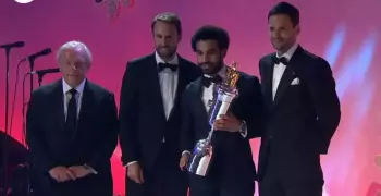 محمد صلاح يفوز بجائزة أفضل لاعب في الدوري الإنجليزي 2018
