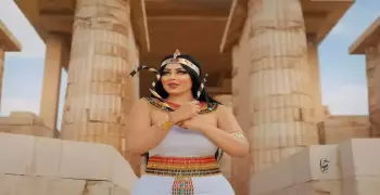 أول ظهور لسلمي الشيمي بعد فوتوسيشن هرم سقارة صور