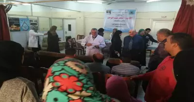 «طب المنصورة» تنظم قافلة لعلاج 306 حالة بالدقهلية