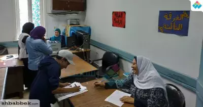 «الميد تيرم» يتسبب في ضعف الإقبال بكلية تجارة القاهرة