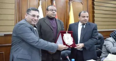 جامعة بني سويف تكرم كلية الدراسات العليا للعلوم المتقدمة