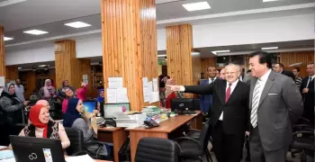 وزير التعليم العالي يزور جامعة القاهرة