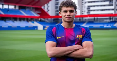 برشلونة يفعل بند شراء نجم الأهلي حمزة عبدالكريم بعد توهجه