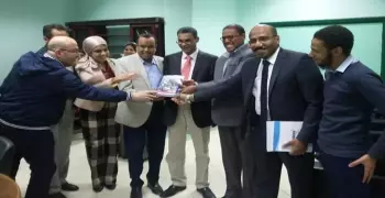 كلية طب أسوان تحتفل بإصدار أول كتاب عن "طب الحالات الحرجة لأمراض الصدر"