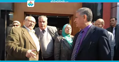 رئيس جامعة عين شمس يفتتح مكتبة الطالب بكلية التربية