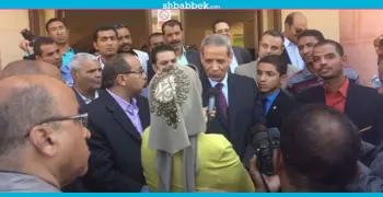 طلاب بالأقصر يطالبون بتحسين جودة الأكل.. والوزير: الواحد منكم بيكلفنا 40 ألف