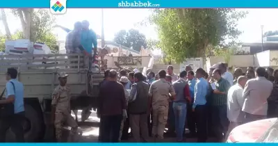 الجيش يوزع كراتين غذائية للعاملين بجامعة أسيوط