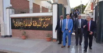 وفد دبلوماسي عربي يزور القرية الاولمبية بجامعة أسيوط