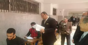 رئيس جامعة المنوفية يتفقد لجان امتحانات «هندسة منوف»