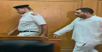 سبب حبس والدة «سفاح التجمع».. المحكمة تصدر حكمًا بمعاقبتها