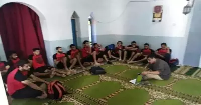 فريق بلبيس يتلقى المحاضرة الفنية بمسجد قبل مباراة في كأس مصر
