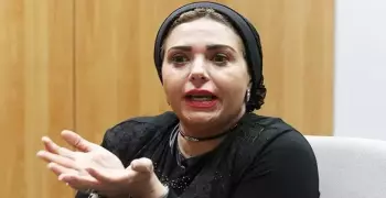 بعد سؤالها عن الحجاب.. صابرين تنفعل على بسمة وهبة (فيديو)