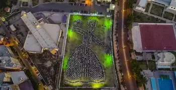 إفطار كلية هندسة الإسكندرية.. الصائمون يجلسون في هيئة راقص التنورة