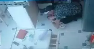التعدي على صيدلانية الإسماعيلية داخل محل عملها..فيديو