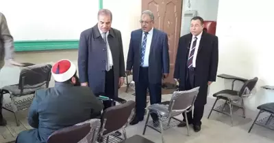 رئيس جامعة الأزهر يتفقد لجان طلاب فرع الدراسة (صور)