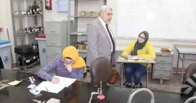 نائب رئيس جامعة طنطا يتفقد لجان امتحانات الكليات العلمية