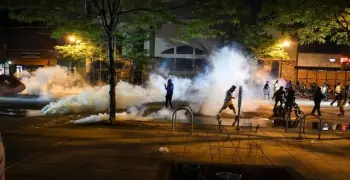 ماذا يحدث في Minneapolis «مينيابوليس» الأمريكية؟.. وفاة جورج فلويد تفجّر الاحتجاجات
