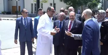 عميد بجامعة مصر يشرح لوزير التعليم العالي الأردني إمكانيات كلية تربية خاصة