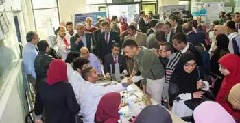 كلية الصيدلة جامعة النهضة تنظم يوما علميا بعنوان «صحتك أمانة»