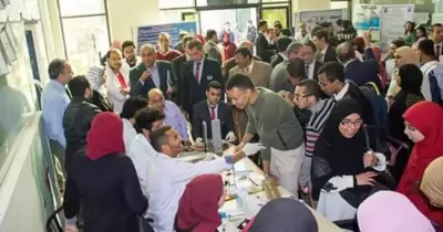 كلية الصيدلة جامعة النهضة تنظم يوما علميا بعنوان «صحتك أمانة»